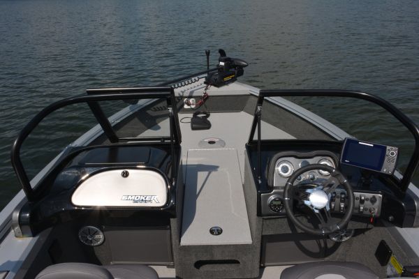 172 Pro Angler XL Smoker Craft Fishing Boat