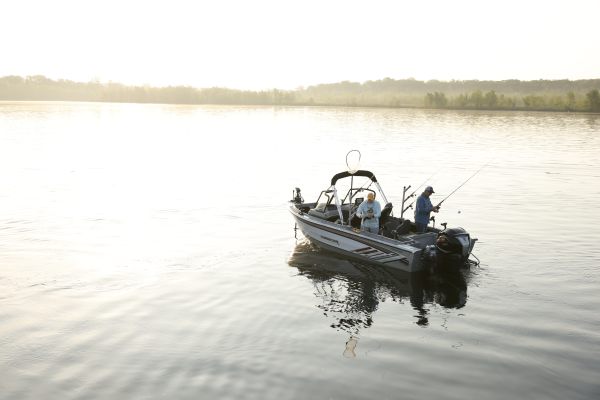 Adventurer 210 GLS Troller Smoker Craft Fishing Boat