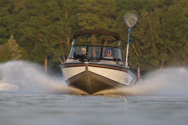 Adventurer 210 GLS Troller Smoker Craft Fishing Boat