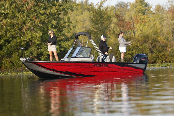 Adventurer 188 DC Pro w/Contour Package Smoker Craft Fishing Boat