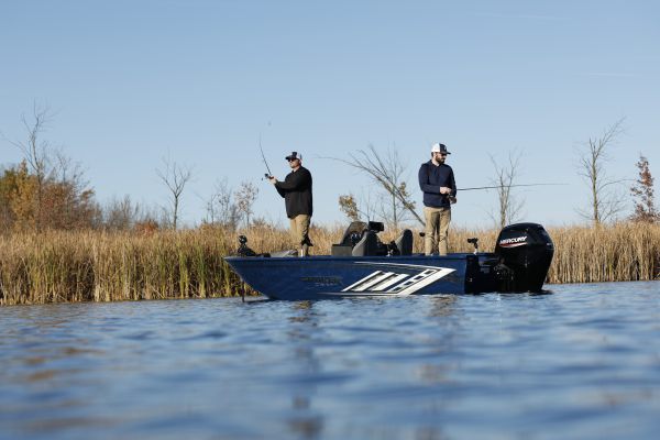 176 SC Pro Smoker Craft Fishing Boat