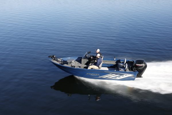 176 SC Pro Smoker Craft Fishing Boat