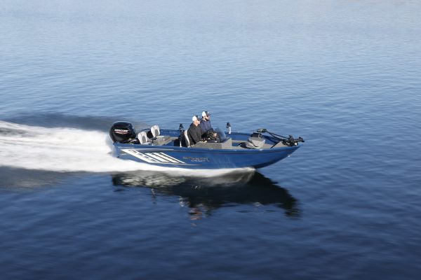 176 SC Pro Smoker Craft Fishing Boat