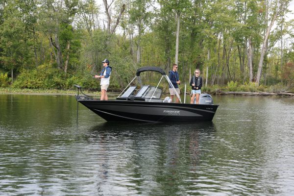 182 Ultima Smoker Craft Fishing Boat