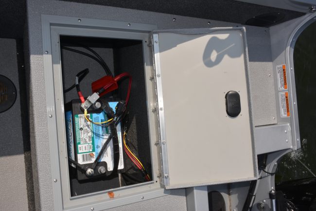 172 Pro Angler XL Smoker Craft Fishing Boat