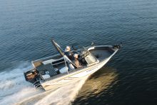 172 Ultima Legacy Smoker Craft Fishing Boat